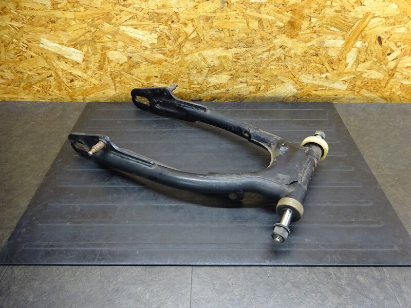 【250724】SR400(1JR-269)◆ スイングアーム ピボットシャフト トルクロッド 【検:SR500 1JN 2J2 2H6 | 中古バイクパーツ通販・買取　ジャンクヤード鳥取　JunkYard