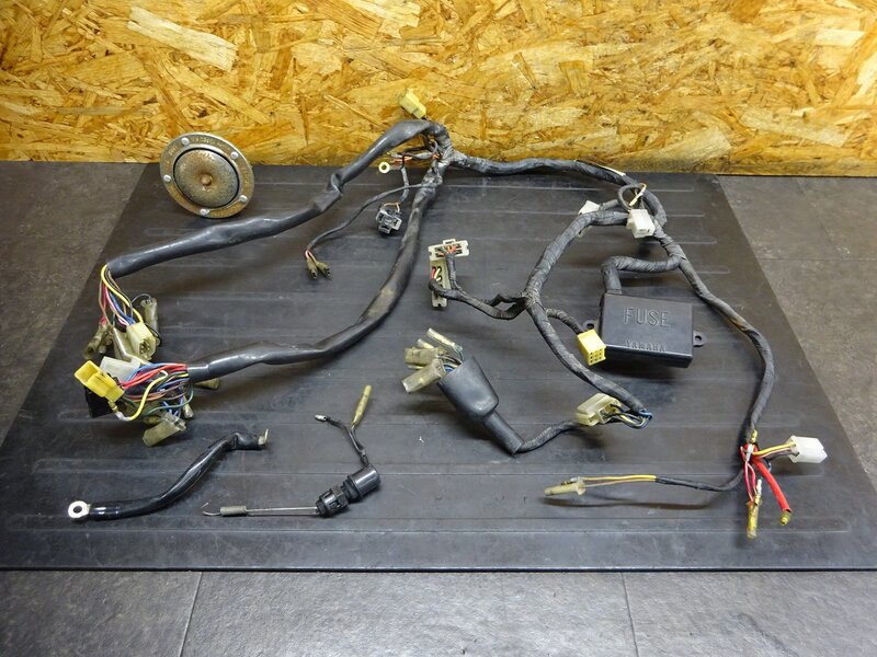 【250803】XS650SP(3G5-000)◆ メインハーネス ヒューズボックス ブレーキスイッチ ホーン 【SPL スペシャル | 中古バイクパーツ通販・買取　ジャンクヤード鳥取　JunkYard