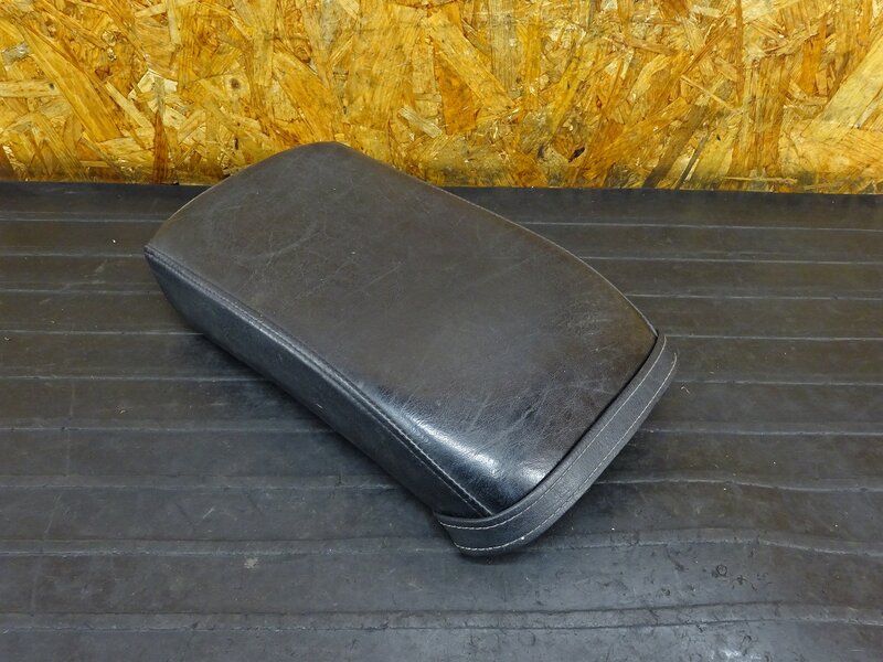 【250821】ドラッグスター1100(VP10J-000)◇ タンデムシート リアシート 破れ 汚れ有 | 中古バイクパーツ通販・買取　ジャンクヤード鳥取　JunkYard