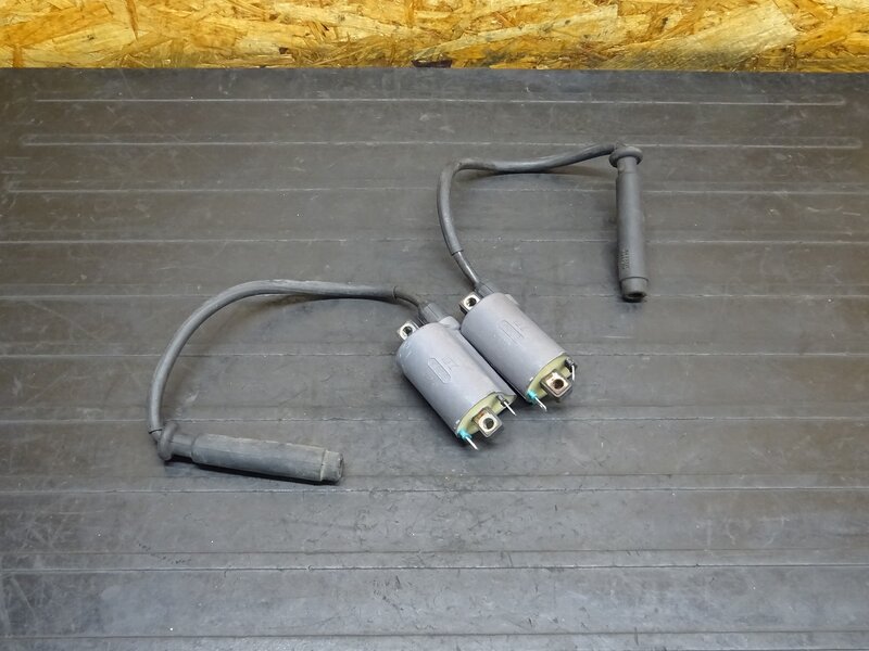 【250912】エリミネーター250V(VN250A-033)◆ イグニッションコイル プラグコード プラグキャップ | 中古バイクパーツ通販・買取　ジャンクヤード鳥取　JunkYard