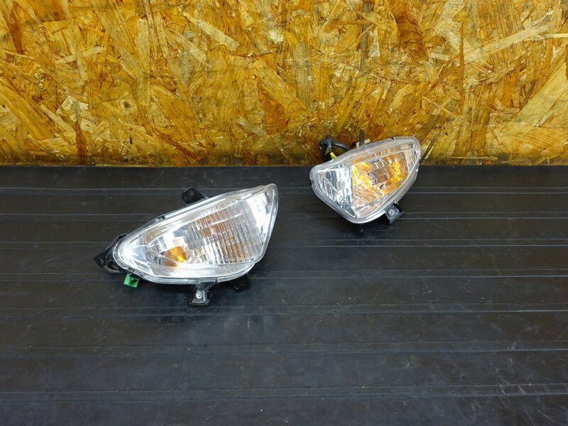 【251007】マジェスティ250(SG20J-020)◇ フロントウインカー左右セット ウィンカー 傷有 【’14 | 中古バイクパーツ通販・買取　ジャンクヤード鳥取　JunkYard