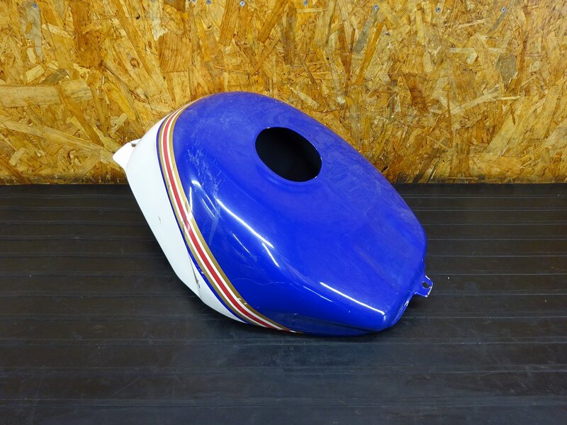 【251111】CBR250RR(MC22-1006)◇ 社外タンクカバー 燃料タンクカバー ガソリンタンクカバー フューエルタンクカバー 割れ/傷有 | 中古バイクパーツ通販・買取　ジャンクヤード鳥取　JunkYard