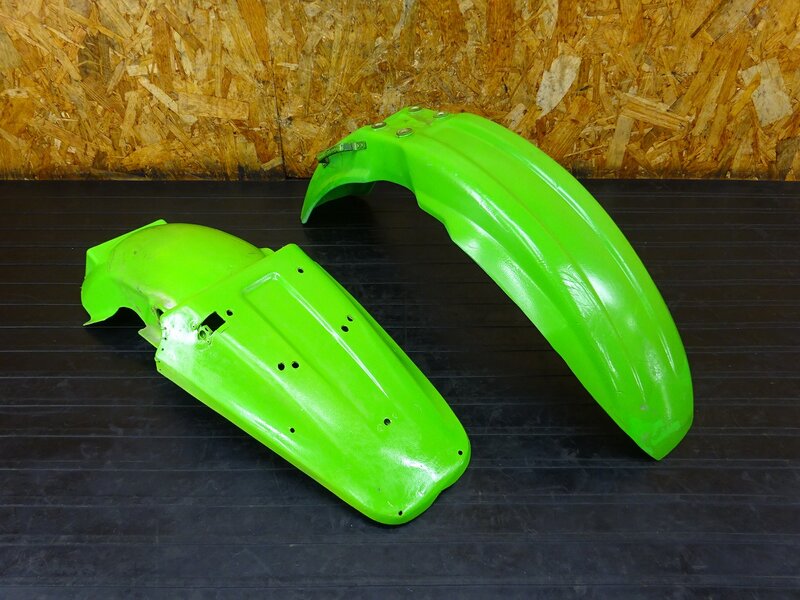 【251114】KDX125SR(DX125A-016)◆ フェンダー前後セット フロント/リアフェンダー カット加工/補修多数有 ジャンク！ 【検索：200 220 250 | 中古バイクパーツ通販・買取　ジャンクヤード鳥取　JunkYard