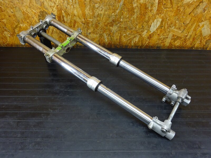 【251114】KDX125SR(DX125A-016)◆ フロントフォークセット インナー/アウターチューブ 倒立 ステム トップブリッジ 【検索：200 220 250 | 中古バイクパーツ通販・買取　ジャンクヤード鳥取　JunkYard
