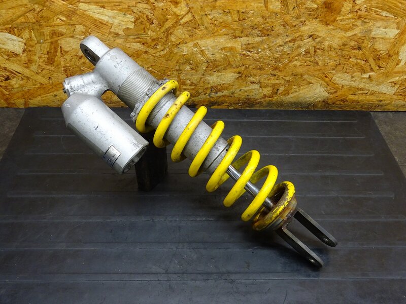 【251202】 CRM250R(MD24-1402)◆ リアサスペンション リアサス リヤサス リアショック | 中古バイクパーツ通販・買取　ジャンクヤード鳥取　JunkYard