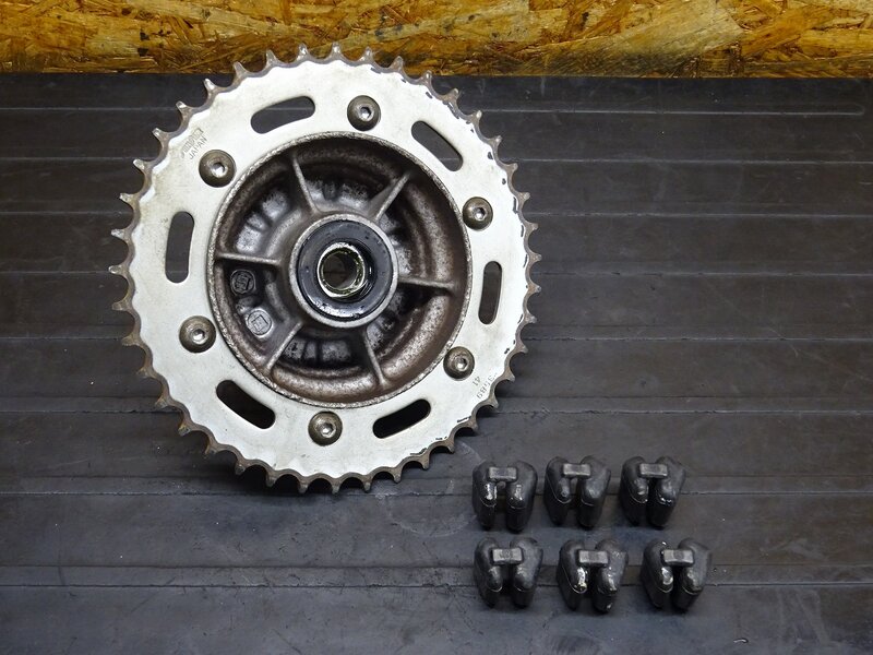 【251206】VTR250(MC33-1602)◆ リアホイールハブ スプロケット SUNSTAR サンスター 41T 【Fi | 中古バイクパーツ通販・買取　ジャンクヤード鳥取　JunkYard