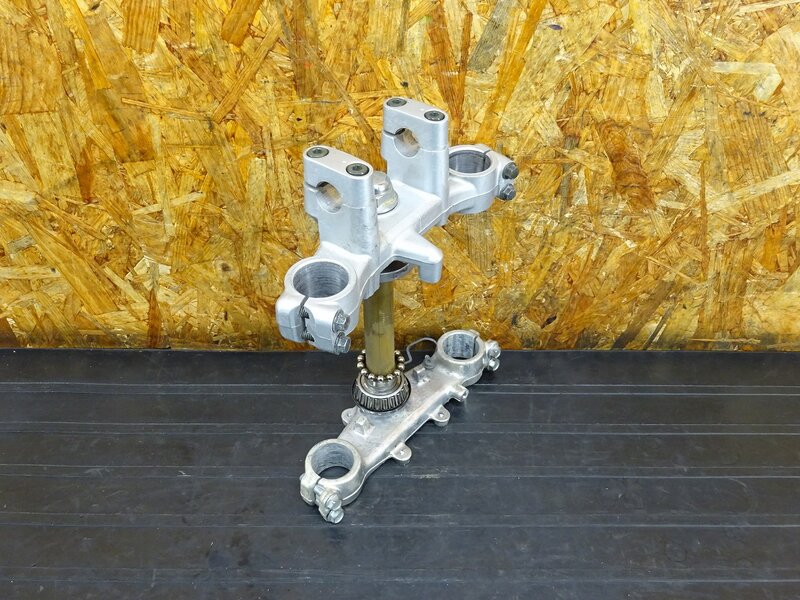 【251219】セロー225W(4JG-116)◇ ステムセット アンダーブラケット トップブリッジ ハンドルポスト 【検:SEROW 1KH DG08J | 中古バイクパーツ通販・買取　ジャンクヤード鳥取　JunkYard