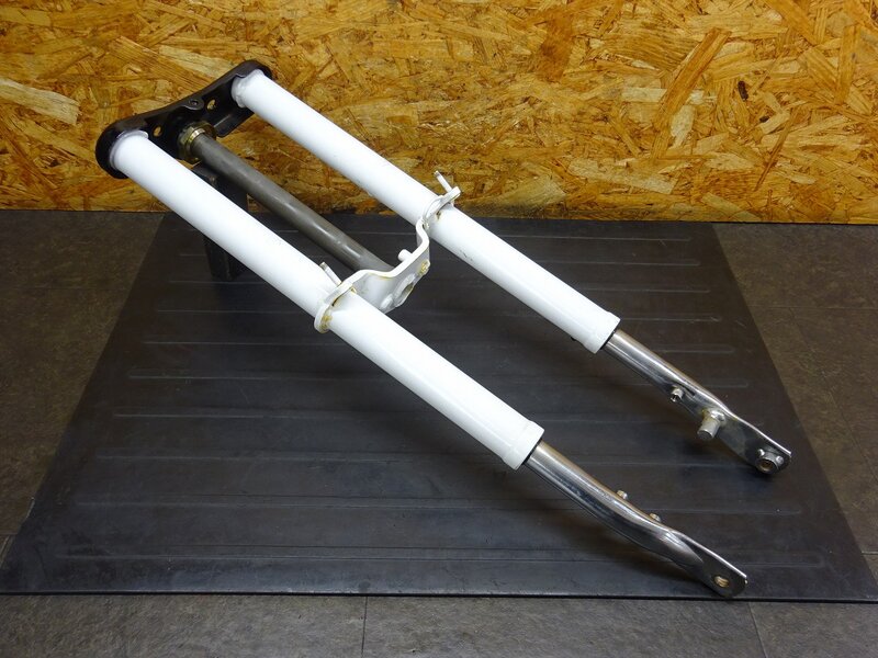 【251225】スーパーモレ(FA14B-133)◆ フロントフォーク サスペンション ステム トップブリッジ 【FA14A モレット 1105km外し | 中古バイクパーツ通販・買取　ジャンクヤード鳥取　JunkYard