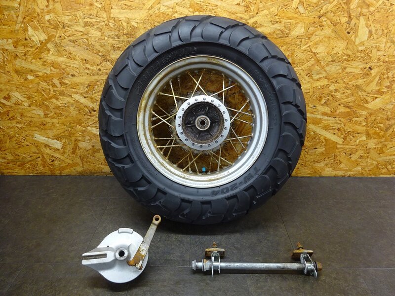 【260307】バンバン200(NH41A-100)◆ リアホイール 14×4.50 RK EXCEL スプロケット ザム X.A.M 4304-46 フレ/ブレーキ固着有 【VanVan | 中古バイクパーツ通販・買取　ジャンクヤード鳥取　JunkYard