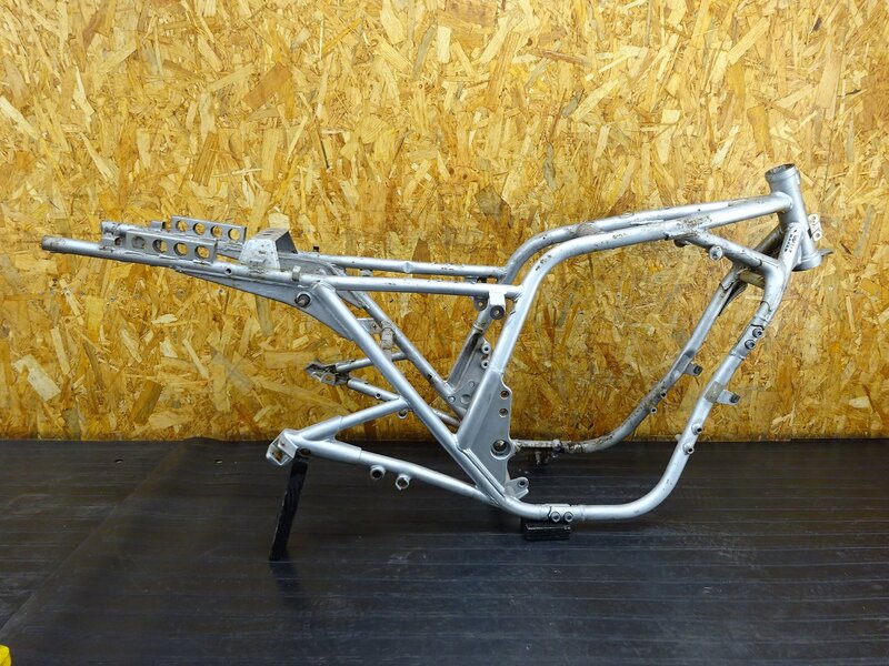 【260313】GSX250S(GJ76A-103)◇ 書無中古フレーム メインフレーム 【刀 カタナ | 中古バイクパーツ通販・買取　ジャンクヤード鳥取　JunkYard