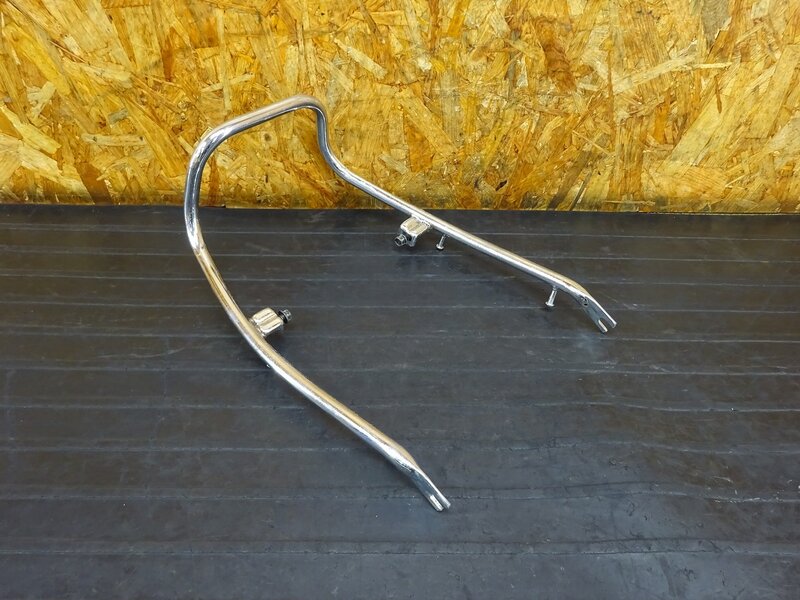 【250702】SR400(1JR-304)◇ グラブバー タンデムバー タンデムグリップ アシストグリップ 錆 腐食 傷有 【検:SR500 1JN 2J2 2H6 | 中古バイクパーツ通販・買取　ジャンクヤード鳥取　JunkYard