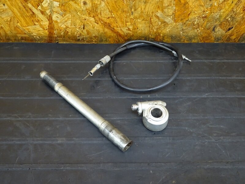 【250804】ZXR250(ZX250C-015)◇ フロントアクスルシャフト スピードメーターギア メーターギヤ | 中古バイクパーツ通販・買取　ジャンクヤード鳥取　JunkYard