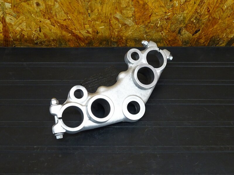 【250914】SR500(1JN-226)◇ トップブリッジ ウェットブラスト施工有 【検索:2J2 SR400 2H6 1JR | 中古バイクパーツ通販・買取　ジャンクヤード鳥取　JunkYard