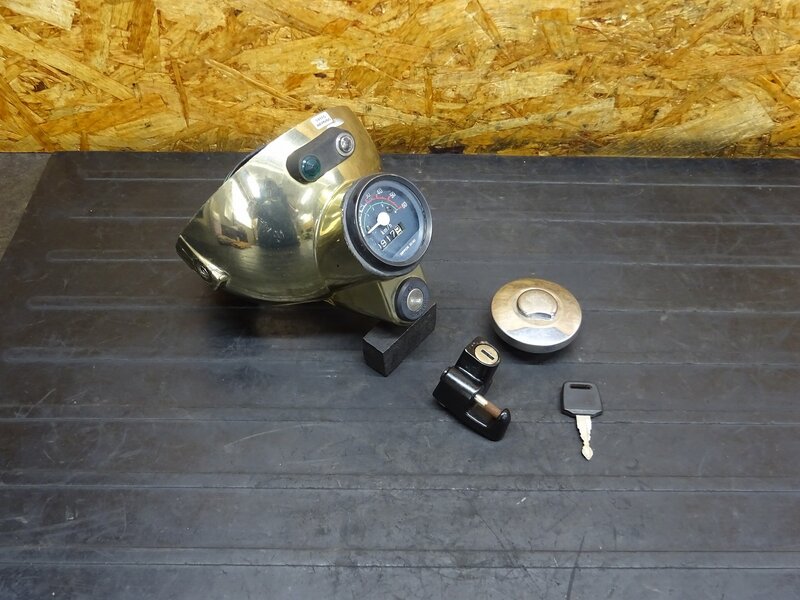 【250919】モンキー(Z50J-1604)◆ ヘッドライトケース スピードメーター 917km メインキー タンクキャップ ヘルメットホルダー 【6V | 中古バイクパーツ通販・買取　ジャンクヤード鳥取　JunkYard