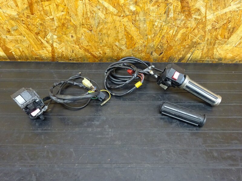 【251031】ビラーゴ250(3DM-050)◇ ハンドルスイッチ左右セット スイッチボックス スロットル 【XV250 | 中古バイクパーツ通販・買取　ジャンクヤード鳥取　JunkYard