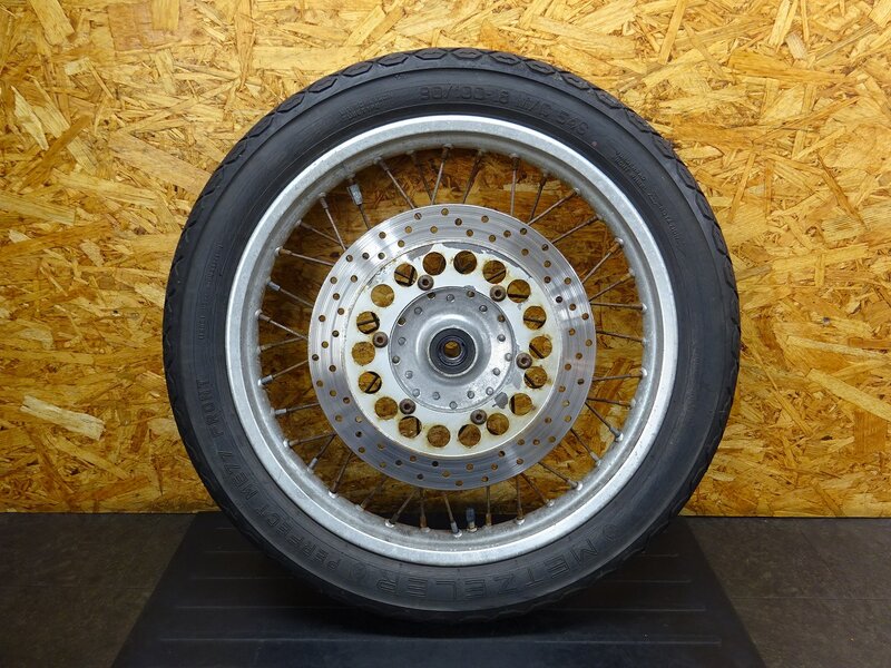 【251102】SR400(RH01J-020)◆ フロントホイール 18×1.85 錆/フレ有 【イモビ付 | 中古バイクパーツ通販・買取　ジャンクヤード鳥取　JunkYard