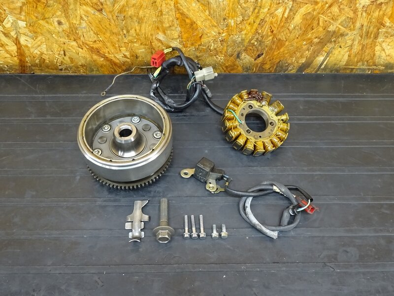 【251109】GB250クラブマン(MC10-1105)◇ ジェネレーターセット ピックアップコイル フライホイール ※エンジンパーツ 【2型 | 中古バイクパーツ通販・買取　ジャンクヤード鳥取　JunkYard