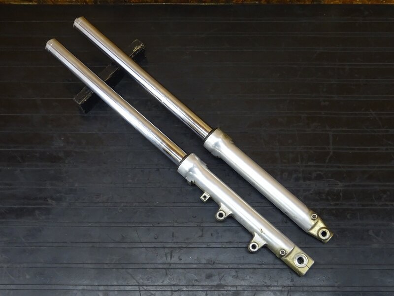 【251110】SRX400(3VN-086)◆ フロントフォーク インナーチューブ ボトムケース 点錆有 【SRX600 | 中古バイクパーツ通販・買取　ジャンクヤード鳥取　JunkYard