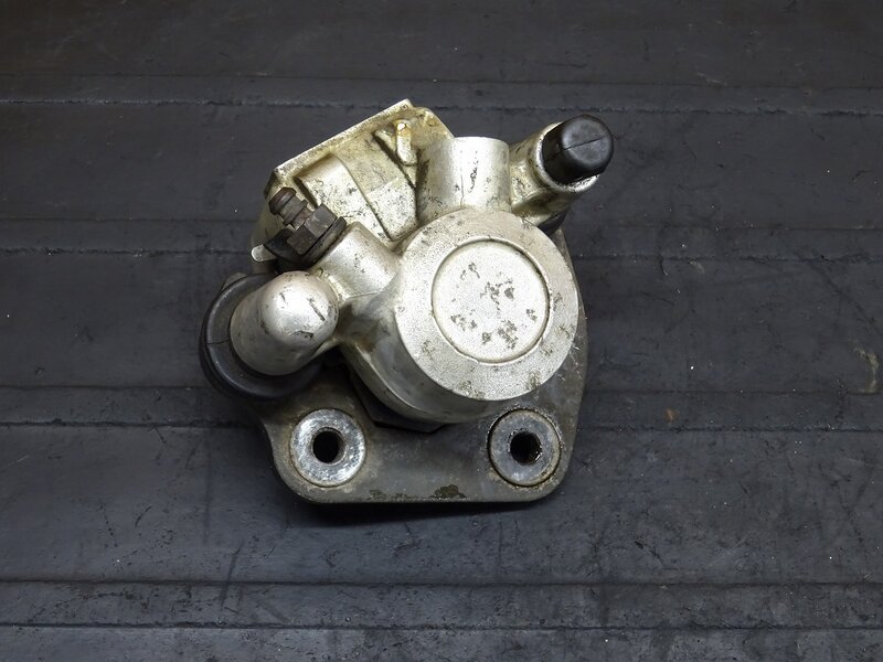 【251114】KDX125SR(DX125A-016)◆ フロントブレーキキャリパー 【検索：200 220 250 | 中古バイクパーツ通販・買取　ジャンクヤード鳥取　JunkYard