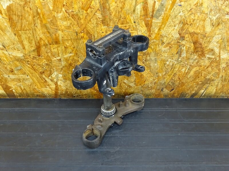 【251120】ZRX400(ZR400E-006)◇ ステムセット アンダーブラケット トップブリッジ ハンドルポスト/クランプ 【前期 ZRX-2 ZRX-Ⅱ | 中古バイクパーツ通販・買取　ジャンクヤード鳥取　JunkYard