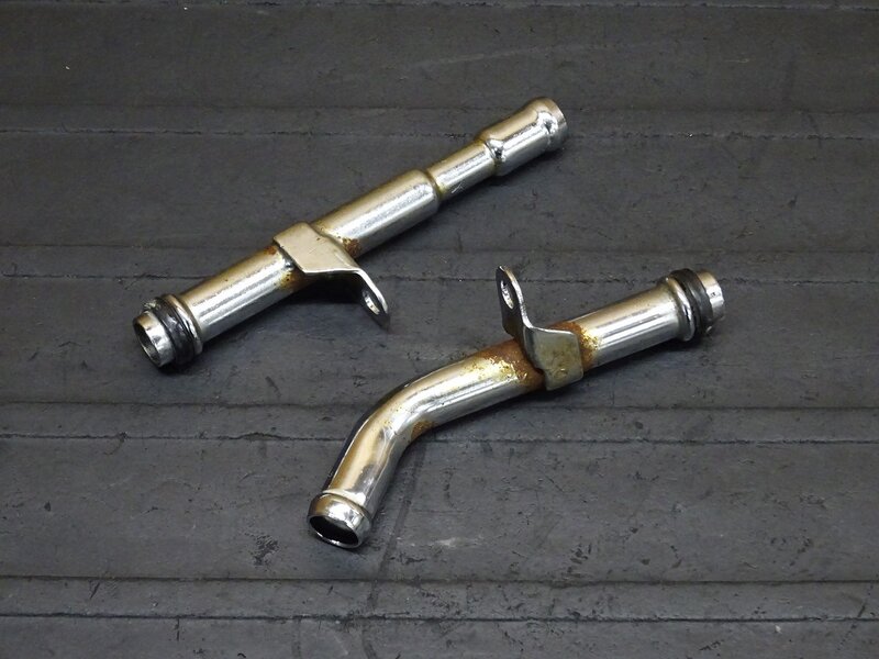 【251211】スティード400(NC26-1441)◆ ウォーターパイプ ウオーターパイプ ライン ※エンジンパーツ | 中古バイクパーツ通販・買取　ジャンクヤード鳥取　JunkYard