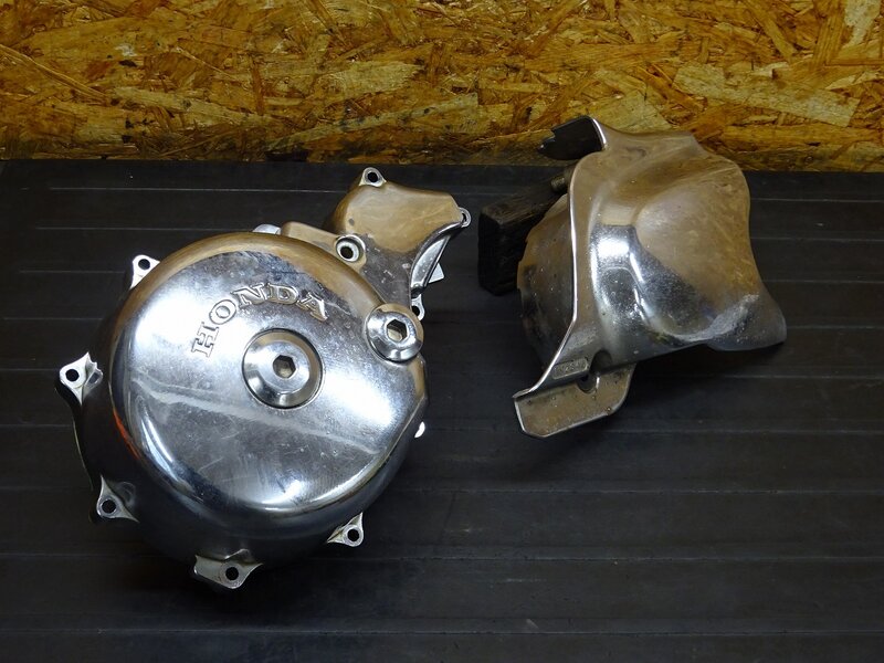 【251211】スティード400(NC26-1441)◆ エンジンカバー左 ジェネレーターカバー スプロケットカバー ※エンジンパーツ | 中古バイクパーツ通販・買取　ジャンクヤード鳥取　JunkYard