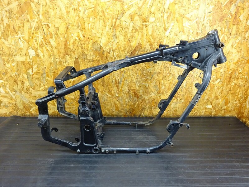 【251231】バルカン400ドリフター(VN400D-000)◇ 書無中古フレーム メインフレーム ダウンチューブ | 中古バイクパーツ通販・買取　ジャンクヤード鳥取　JunkYard