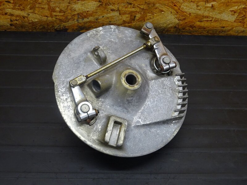 【251234】SR400(1JR-254)◆ フロントブレーキドラム ドラムパネル ドラムブレーキ 【検:SR500 1JN 2J2 2H6 | 中古バイクパーツ通販・買取　ジャンクヤード鳥取　JunkYard