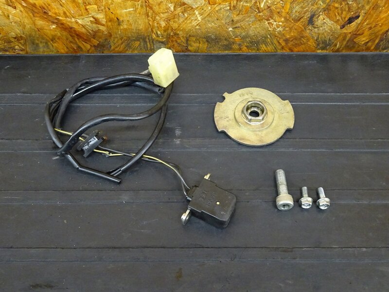 【260301】ZZR400(ZX400N-008)◇ ピックアップコイル パルス 被服破れ有 ※検:ZRX400 【エンジンパーツ ZZ-R400 | 中古バイクパーツ通販・買取　ジャンクヤード鳥取　JunkYard