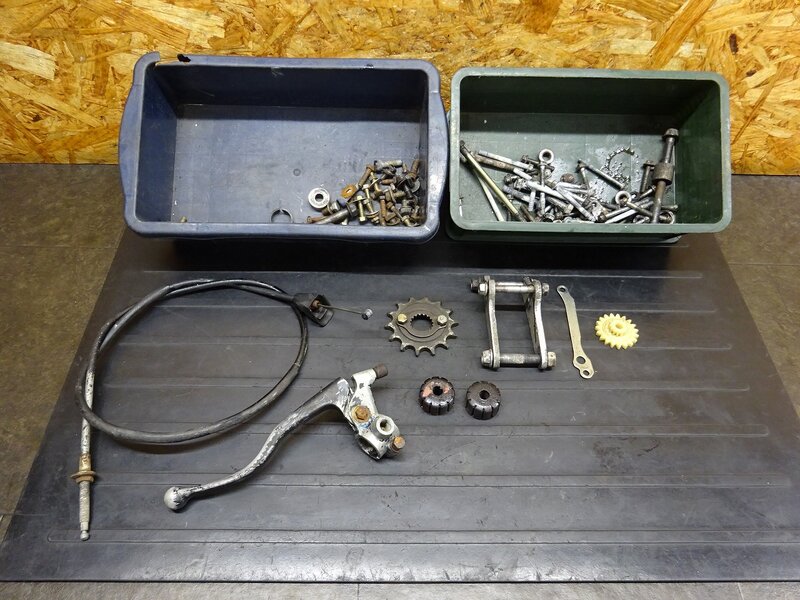 【260314】CRM250AR(MD32-1000)◆ ボルトセット エンジンハンガー/ボルト クラッチレバーホルダー 割れ有 【検索：CRM250R MD24 | 中古バイクパーツ通販・買取　ジャンクヤード鳥取　JunkYard