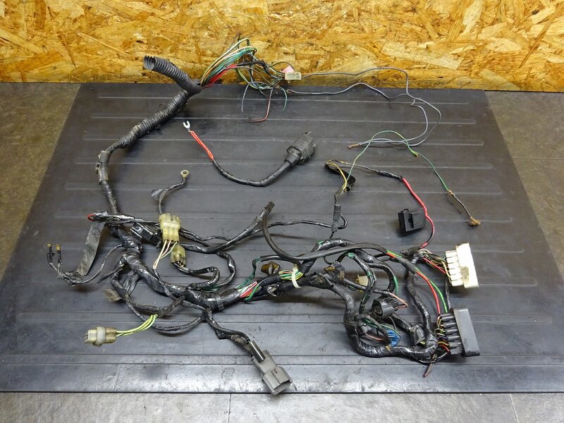 【260314】CRM250AR(MD32-1000)◆ メインハーネス イグニッションコイル 配線加工/断線有 ジャンク！ 【検索：CRM250R MD24 | 中古バイクパーツ通販・買取　ジャンクヤード鳥取　JunkYard