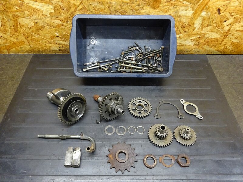 【260317】◆ エンジンボルトセット バランサー キックスピンドル ギア ※エンジンパーツ【検索：SRX400/600 XT600 テネレ | 中古バイクパーツ通販・買取　ジャンクヤード鳥取　JunkYard