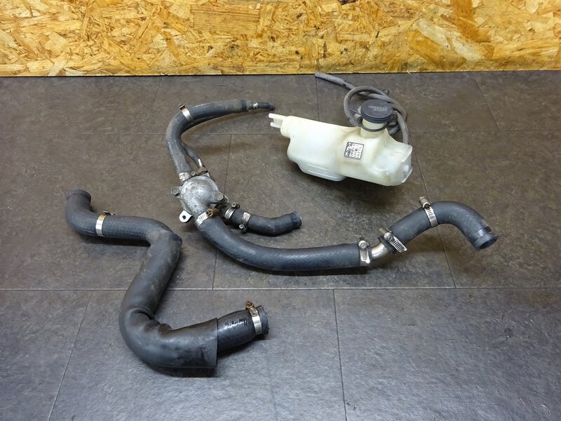 【250505】CBR250RR(MC22-1009)◆ リザーブタンクセット クーラントタンク ラジエーターホース ラジエターホース サーモスタット 【規制前 | 中古バイクパーツ通販・買取　ジャンクヤード鳥取　JunkYard