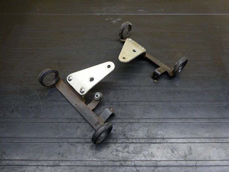【250710】イナズマ400(GK7BA-500)◆ ヘッドライトステー ウインカーステー | 中古バイクパーツ通販・買取　ジャンクヤード鳥取　JunkYard