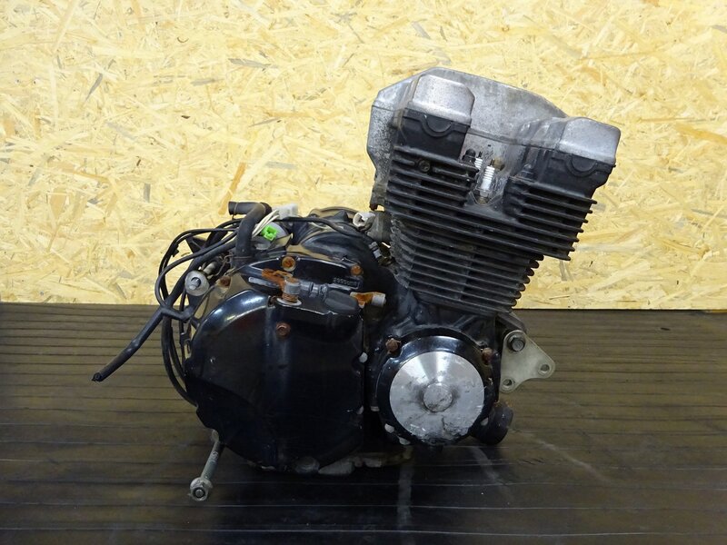 【250723】XJR400R(4HM-056)◆ 中古エンジン 始動確認後取り外し!! ジェネレーター セルモーター 削れ/カプラー破損有 | 中古バイクパーツ通販・買取　ジャンクヤード鳥取　JunkYard