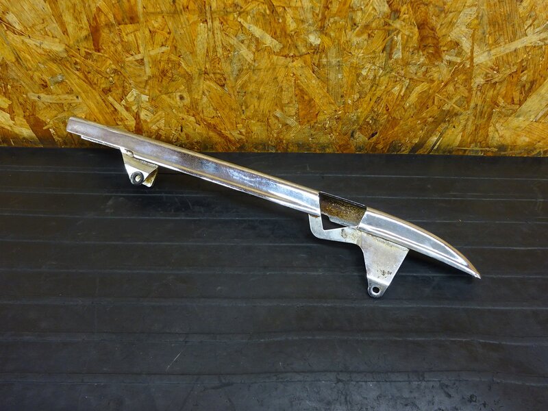 【250815】GB250クラブマン(MC10-1401)◇ チェーンカバー チェーンガード メッキ 錆 腐食有 | 中古バイクパーツ通販・買取　ジャンクヤード鳥取　JunkYard