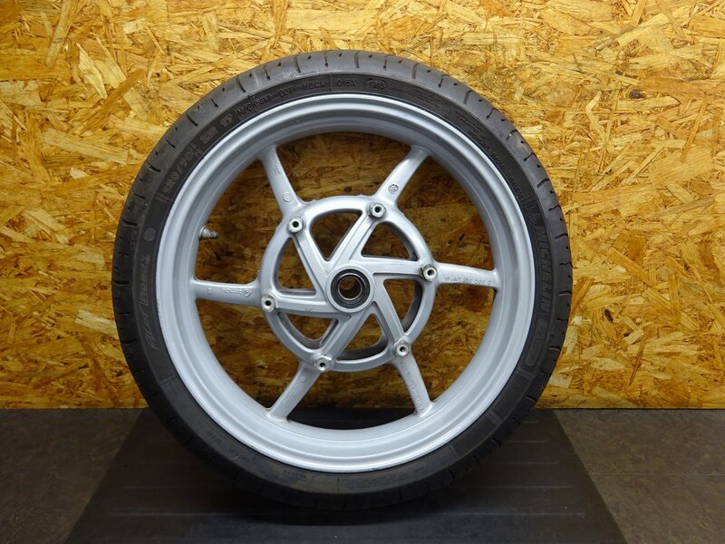 【251009】ドゥカティ ムルティストラーダ1000DS◆ フロントホイール 17×3.50 削れ有 | 中古バイクパーツ通販・買取　ジャンクヤード鳥取　JunkYard