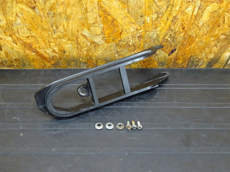 【251018】◇ GB400TT(NC20) チェーンスライダー 劣化有 | 中古バイクパーツ通販・買取　ジャンクヤード鳥取　JunkYard