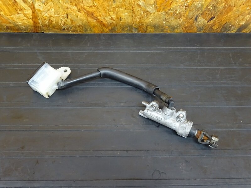 【251021】VTR1000F◇ リアブレーキマスターシリンダー ブレーキマスター Φ14 【SC36 ファイアーストーム | 中古バイクパーツ通販・買取　ジャンクヤード鳥取　JunkYard