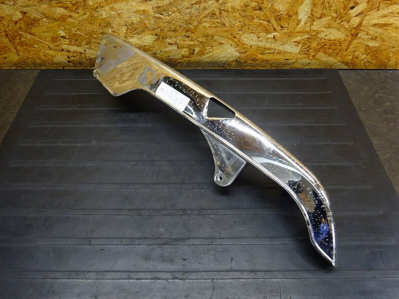 【251102】SR400(RH01J-020)◆ チェーンカバー チェーンガード 錆有 【イモビ付 | 中古バイクパーツ通販・買取　ジャンクヤード鳥取　JunkYard