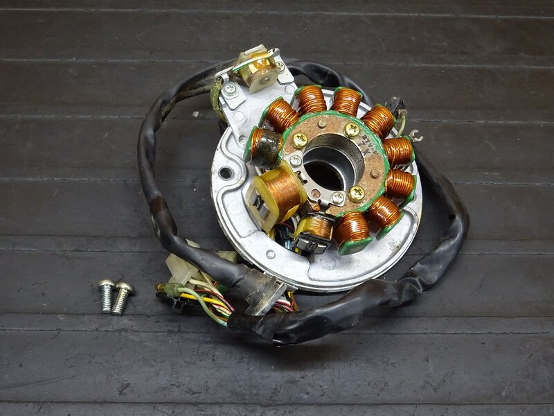 【251115】SDR200(2TV-007)◆ ジェネレーター ピックアップコイル ※エンジンパーツ【検索：DT200 3ET | 中古バイクパーツ通販・買取　ジャンクヤード鳥取　JunkYard