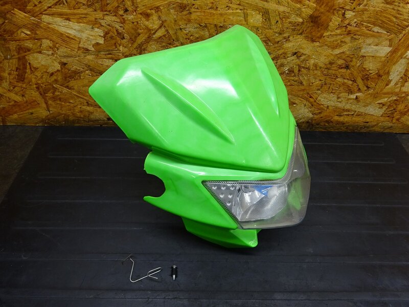 【251118】KDX200SR(DX200G-004)◆ 社外ヘッドライトカウル フロントカウル ヘッドライト カット加工/破損有 【検索:125 220 250 | 中古バイクパーツ通販・買取　ジャンクヤード鳥取　JunkYard