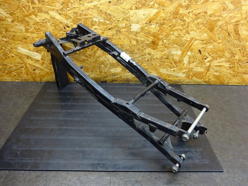 【251206】VTR250(MC33-1602)◆ シートレール サブフレーム シートフレーム 【Fi | 中古バイクパーツ通販・買取　ジャンクヤード鳥取　JunkYard