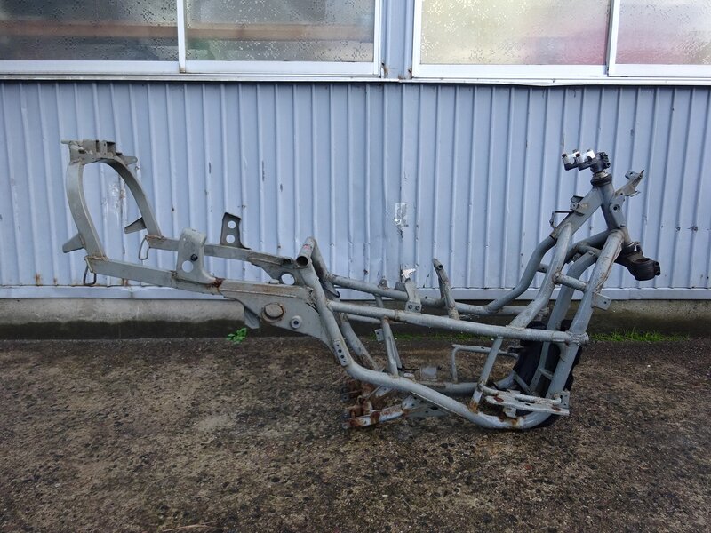 【251210】スカイウェイブ250S(CJ46A-104)◆ 書付きフレーム 返納証明書/譲渡証付き ステム トップブリッジ ハンドルポスト | 中古バイクパーツ通販・買取　ジャンクヤード鳥取　JunkYard