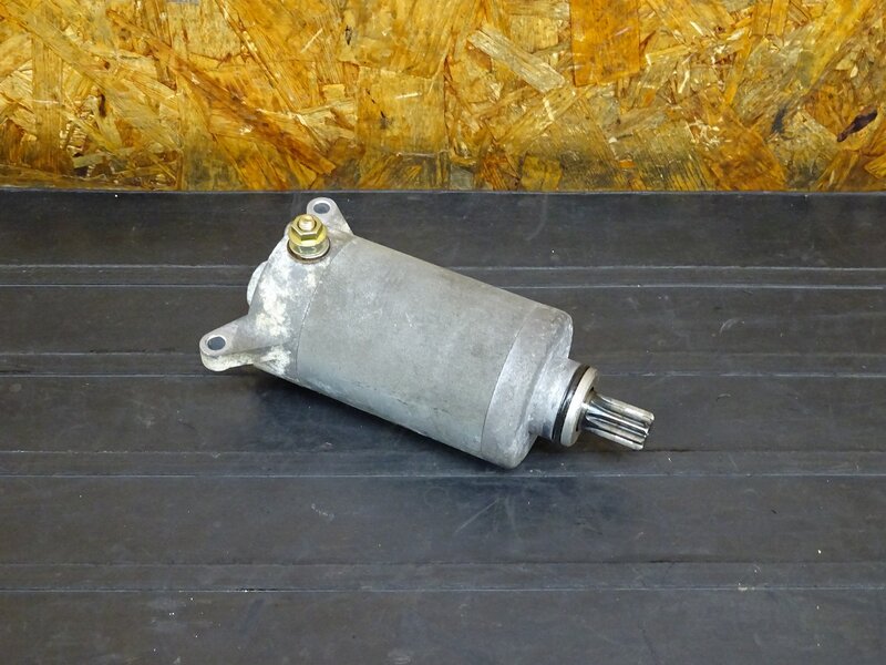 【260112】FZR250R(3LN-281)◇ セルモーター セルスターター スターターモーター 異音有 | 中古バイクパーツ通販・買取　ジャンクヤード鳥取　JunkYard