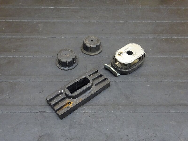 【260111】TDR80 (3GA-001)◆ タンクブッシュ タンクマウント ラバー ゴム 劣化有 | 中古バイクパーツ通販・買取　ジャンクヤード鳥取　JunkYard