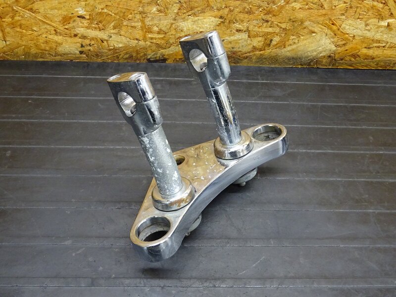 【260205】サベージ650(NP41A-104)◆ トップブリッジ ハンドルポスト ライザー メッキ剥がれ有 【サベージ400 | 中古バイクパーツ通販・買取　ジャンクヤード鳥取　JunkYard