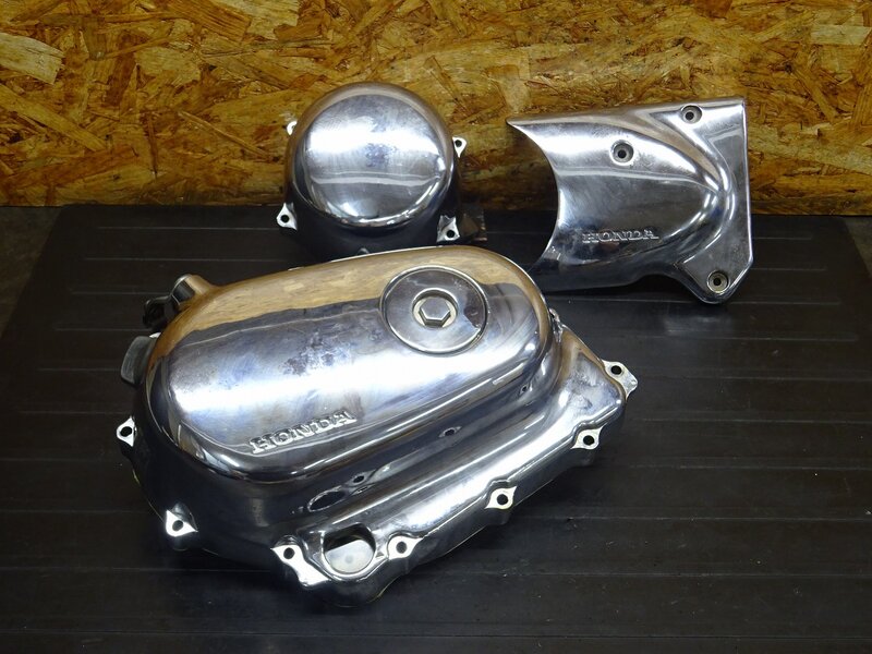 【260213】マグナ250(MC29-1012)◆ エンジンカバーセット クラッチ/ジェネレーター/スプロケカバー ※エンジンパーツ 【V-TWIN | 中古バイクパーツ通販・買取　ジャンクヤード鳥取　JunkYard