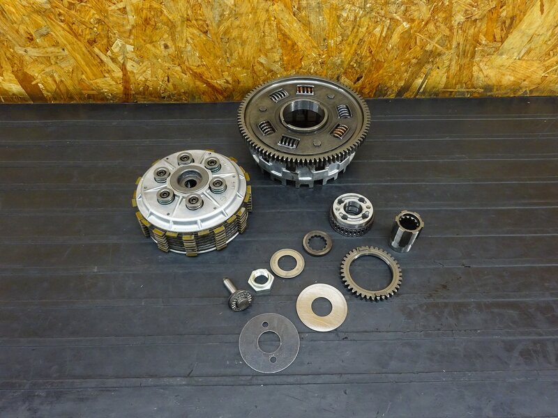 【260305】ZRX1100(ZRT10C-016)◇ クラッチ クラッチハウジング アウター/インナーハウジング ※エンジンパーツ【検:ZRX1200 | 中古バイクパーツ通販・買取　ジャンクヤード鳥取　JunkYard