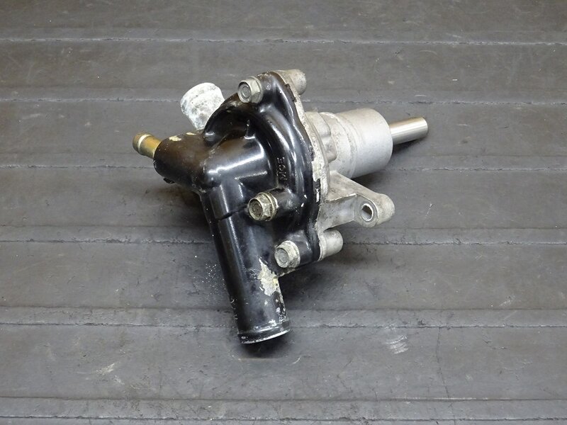 【260306】CB400SF Vtec2(NC39-1044)◆ ウォーターポンプ ※エンジンパーツ【SPEC2 スペック2 | 中古バイクパーツ通販・買取　ジャンクヤード鳥取　JunkYard